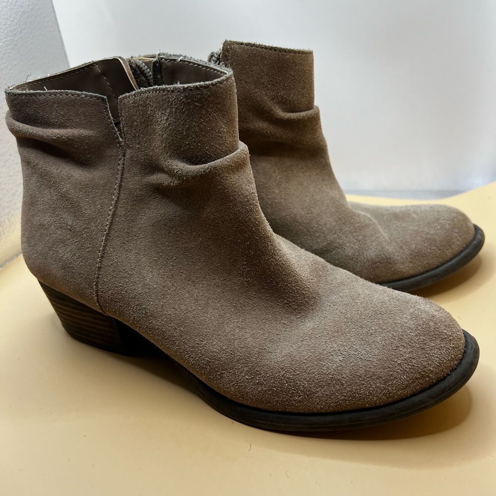 Gray boot - Picture 4 of 5